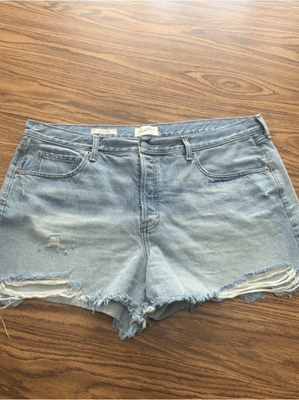 Universal Thread Shorts Womens Sz 16 High Rise Distressed Cut Off
